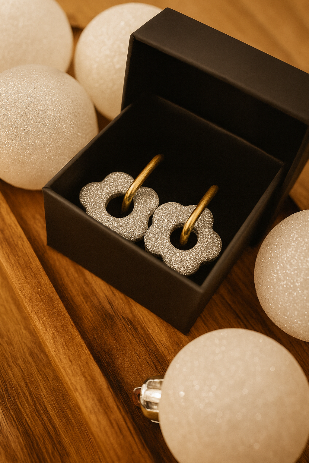 Boucles FLOREA argentée pailletée