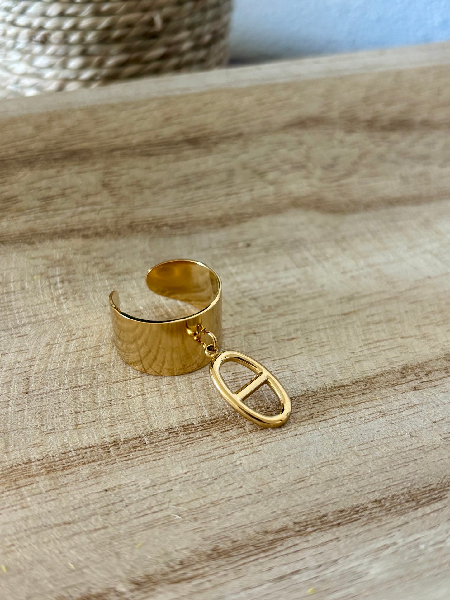 Bague médaille doré