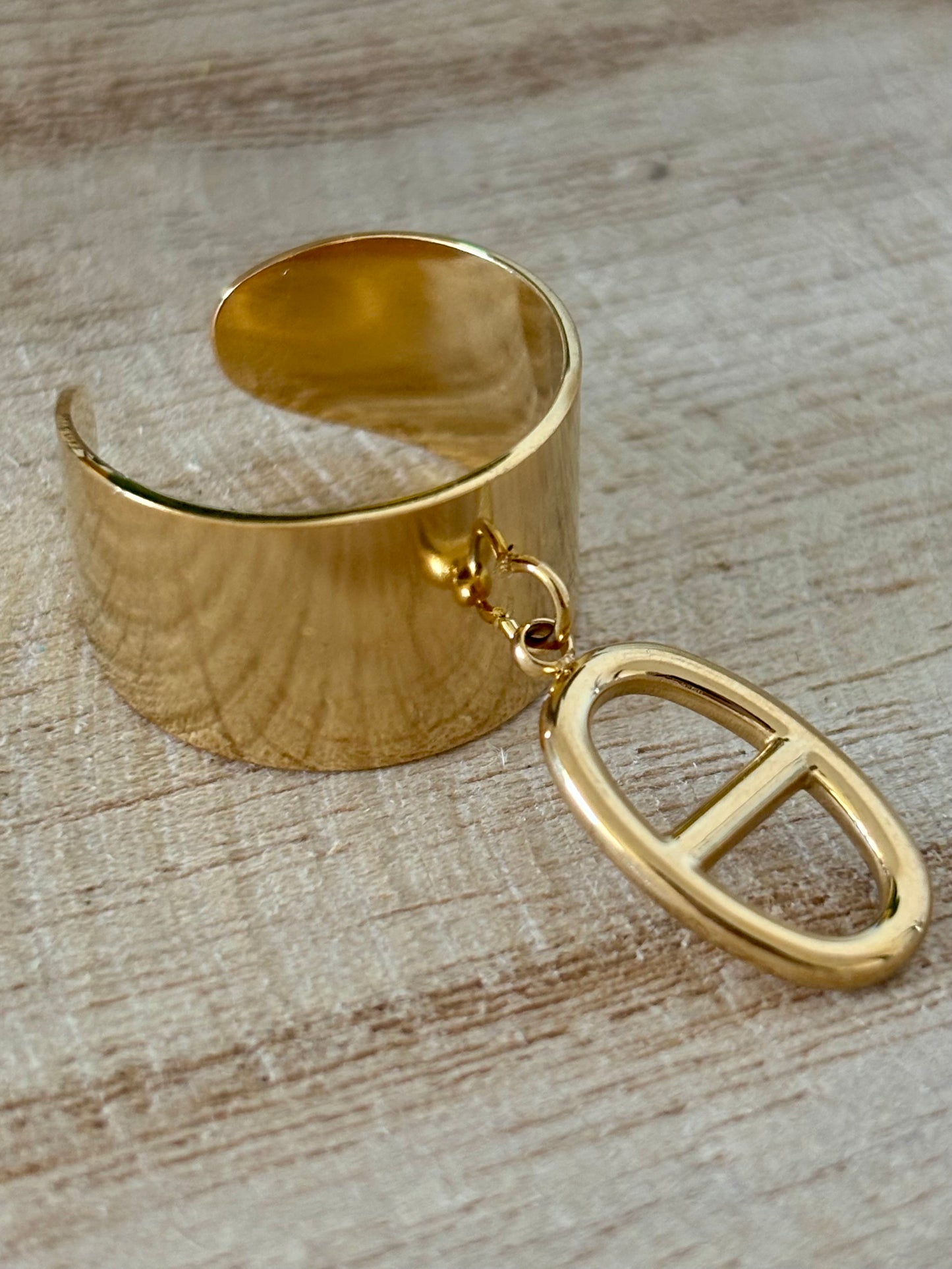 Bague médaille doré